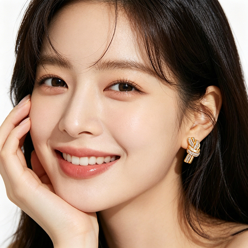 Designer's light luxury, super shiny, full-diamond high-end stud earrings for women, a new live-streaming bestseller in 2026 Application Scenario