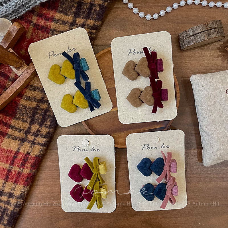 New Korean-style autumn and winter retro bow heart-shaped hair clip pairs, handcrafted children's side fringe bangs hair accessory, Pom.kr velvet heart-shaped bow hair clip, multi-color series, cute daily hairstyle for girls in autumn and winter Specification image