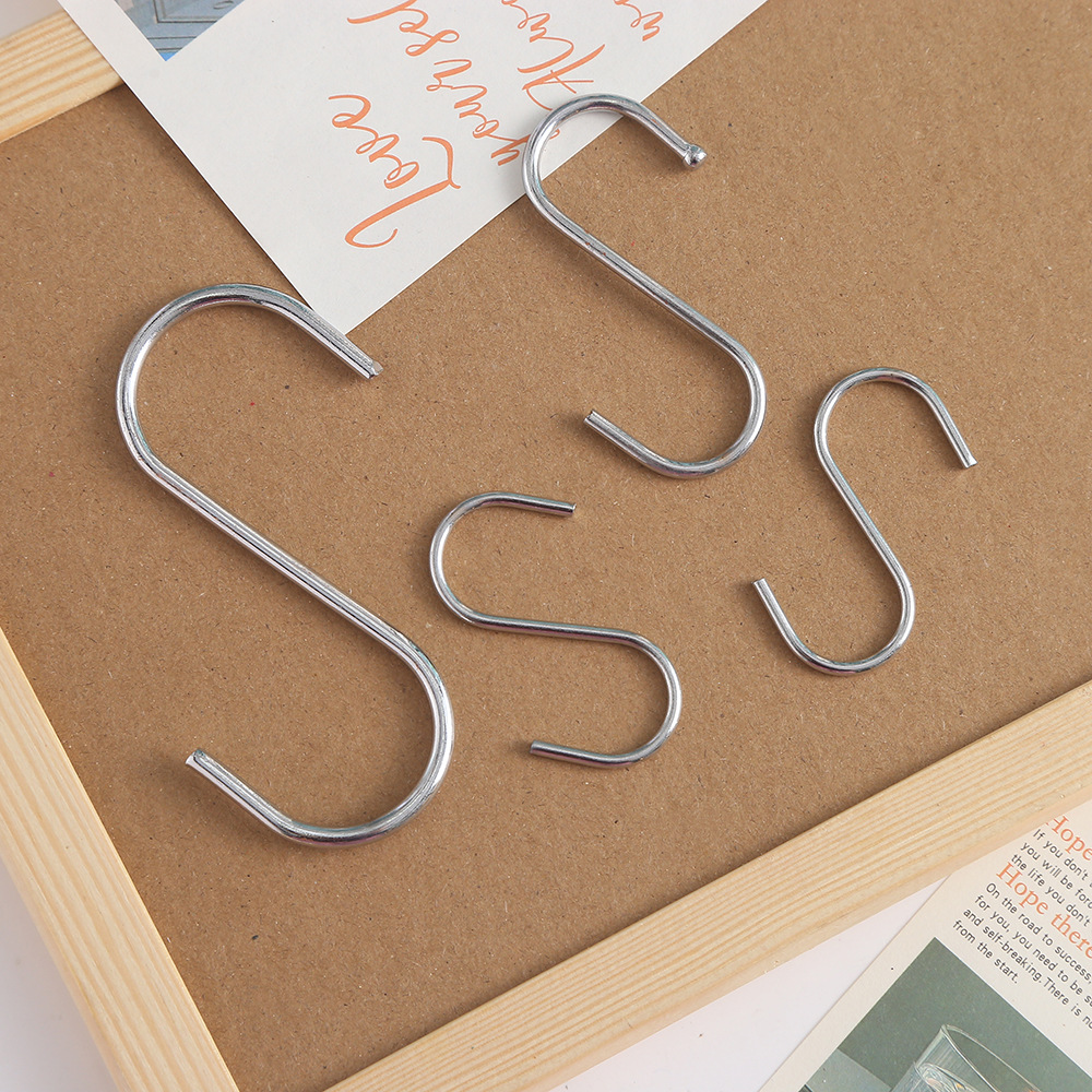 不锈钢金属S钩扁形S型挂钩玩偶钥匙挂钩办公室多功能服装收纳S钩