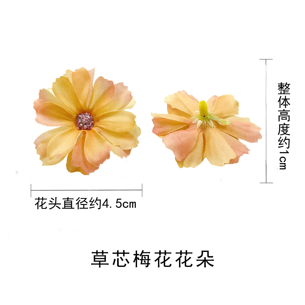 4.5cm simulated star language flowers, small Daisy artificial flowers, diy handcrafted hairpin, clothing and hat decoration, souvenir materials Application Scenario