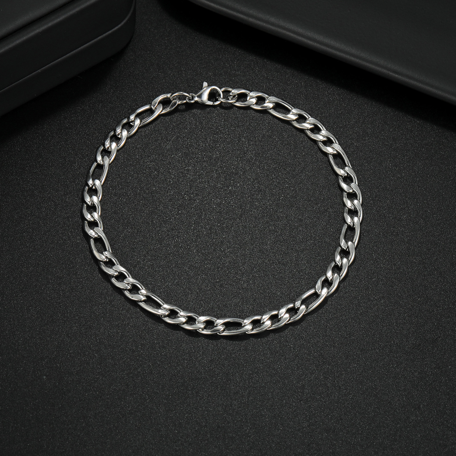 Amazon temu Xiyin's new hip-hop trend Cuban chain titanium steel twist chain stainless steel bracelet for European and American men Specification image