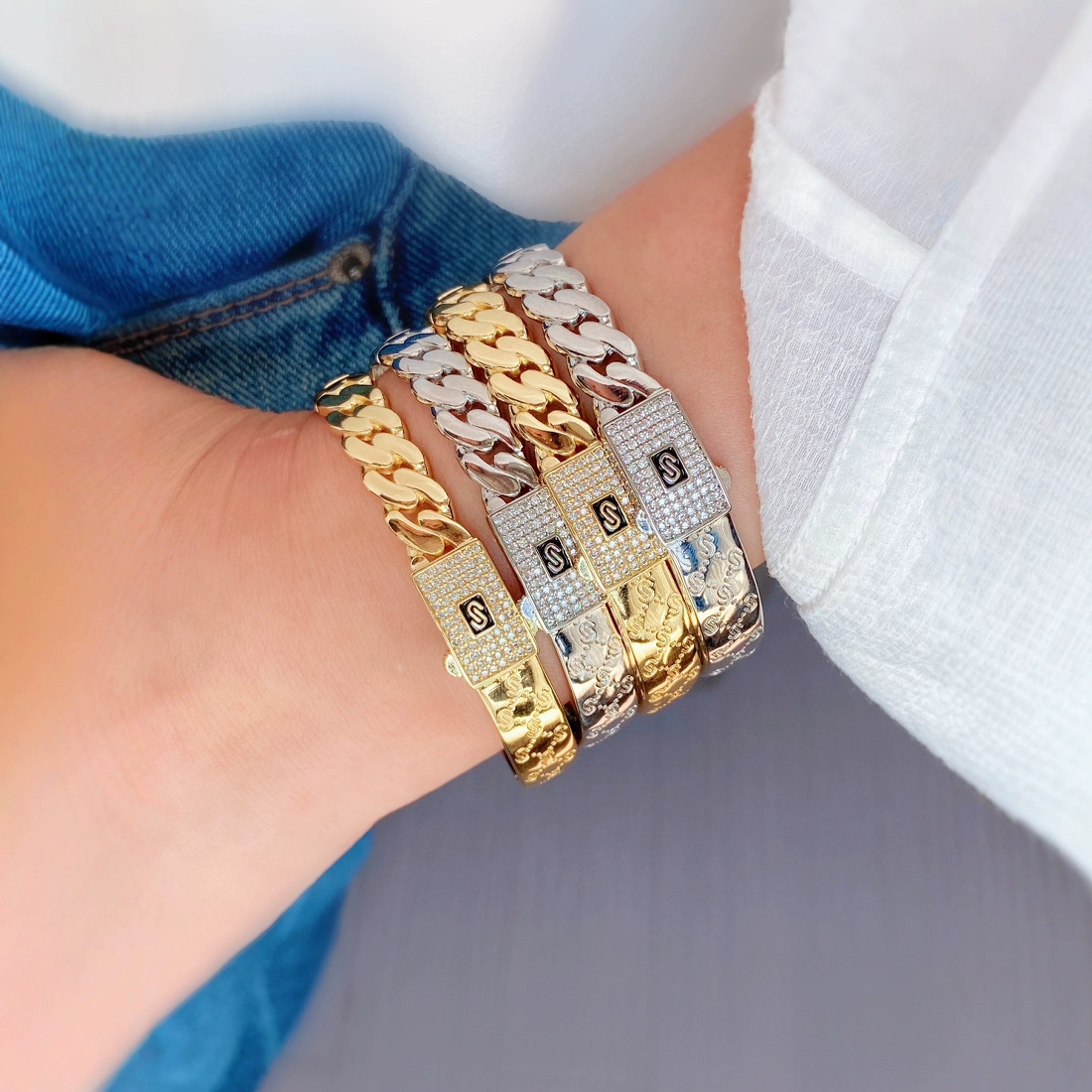 Creative hip-hop, individualistic, fashionable and powerful ring, niche design, full diamond cool ring bracelet, unisplendour details Picture