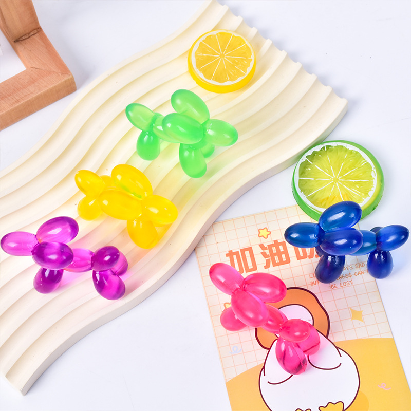 Cross-border Amazon bestseller tpr soft rubber Kneading Fun Creative Balloon Dog Solid high-elasticity stretching and stress-relieving toy Application Scenario