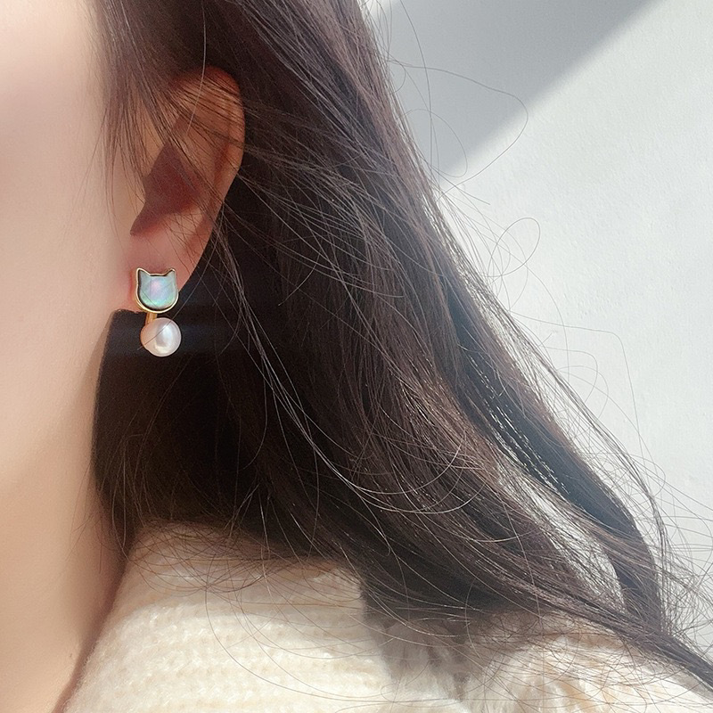 French natural freshwater pearl earrings with a light luxury and high-end feel, cold style stud earrings, and unique new fashion from a niche little cat Specification image