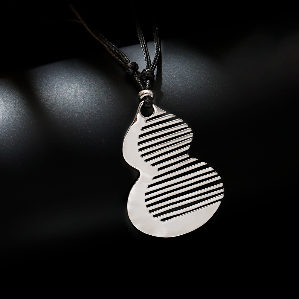 Hyacinth时髦个性甜酷风梳子吊坠项链抖音爆款毛衣链简约锁骨链小众设计感