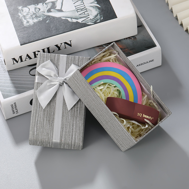 New rectangular top and bottom cover gift box for festivals and birthdays, simple paper gift box, gift bow packaging box Application Scenario