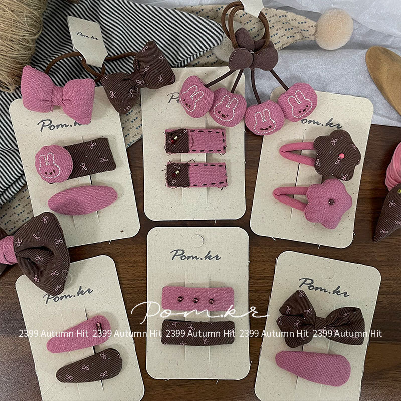 New Korean-style autumn pink coffee bow hair clips, children's color-blocking side wavy bangs clips, elastic ponytail hair bands Application Scenario