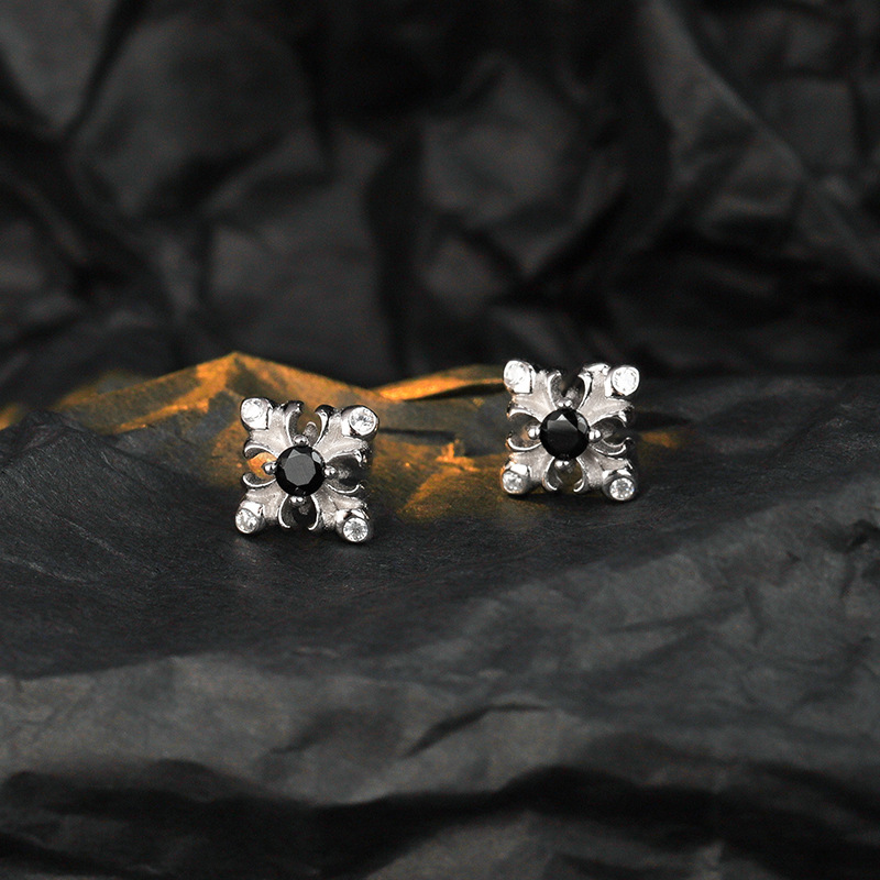 E1431 新中式简约S925纯银镶钻花纹耳钉女小巧养耳国风耳钉