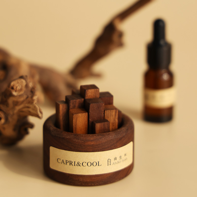 木质工艺品实物图