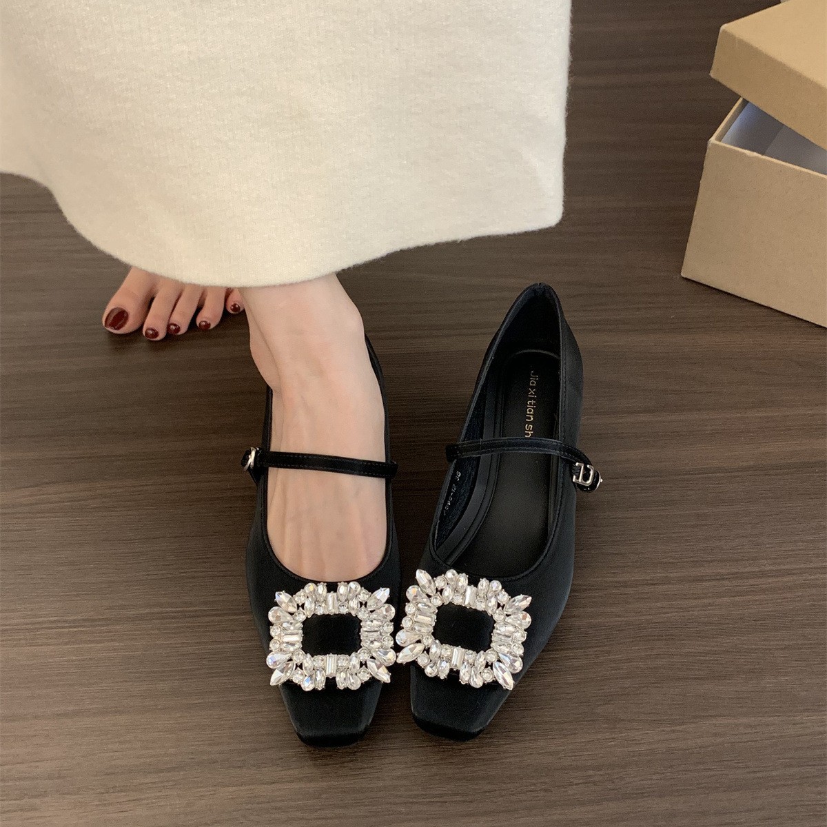 Mary Jane High Heels for Spring and Autumn, French chunk-heeled single shoes, women's rhinestone silver evening style commuting new style 2025 Specification image