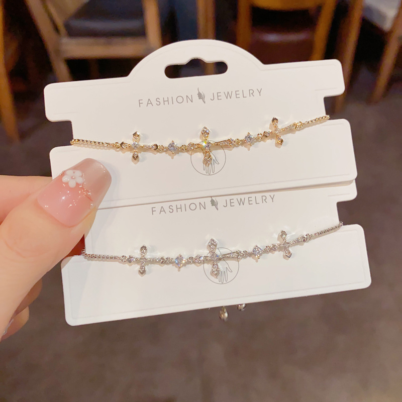 French light luxury, fashionable, retro diamond-encrusted cross bracelet, pull-out style, elegant, individual, simple and high-end jewelry