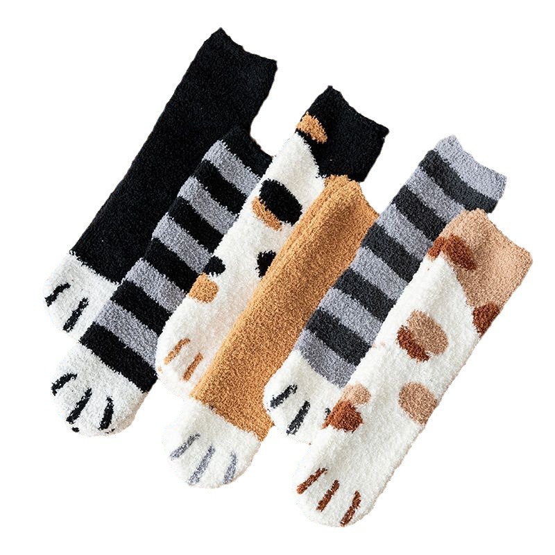 Coral fleece mid-calf women's thick and warm fleece floor socks for autumn and winter, home sleeping towels, cat paw socks Item Picture