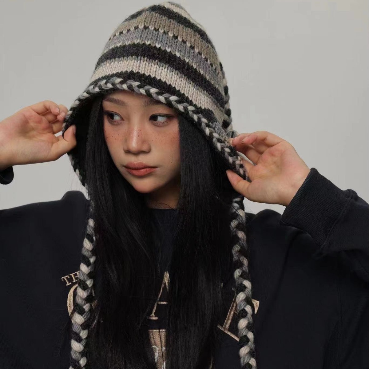 2025新款尼泊尔大长辫羊毛毛线护耳帽子百搭抓绒内里厚款针织帽子