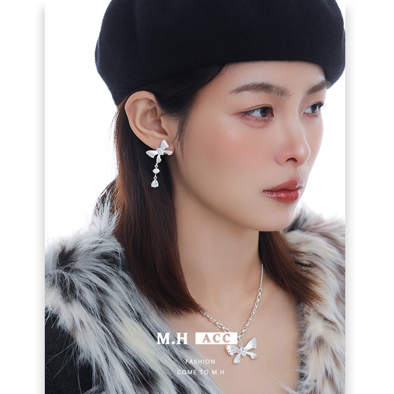 Asymmetrical bow earrings for women, original and niche design, sweet and elegant, high-end, 925 silver needle earrings Specification image