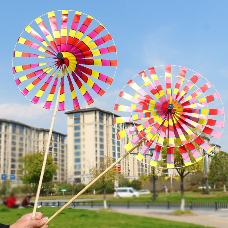 Colorful windmills, old Beijing windmill toys, Spring Festival Chinese-style small windmills, creative handcrafted decorations, Children's Day gifts Application Scenario