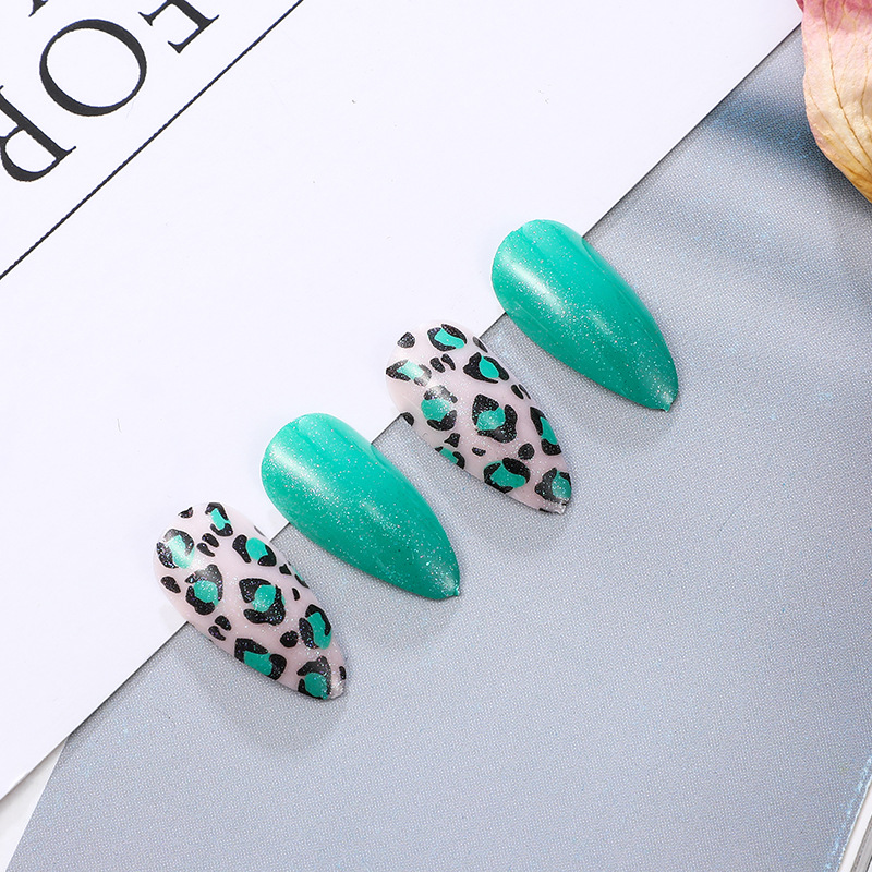 Customized leopard-print teardrop nails, 24-piece nail patches, wearable nails, French pointed nail patches, finished fake nails Application Scenario