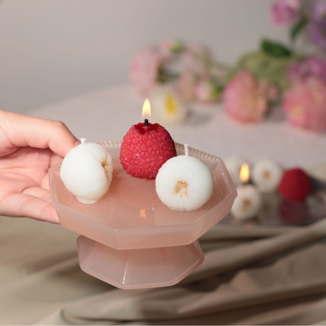 Scented candles, simulated lychee candles, soybean wax, smokeless props, pose photos, bedroom scented souvenirs wholesale Application Scenario