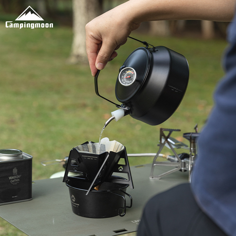 Koman BKSW-1 camping cookware and equipment: 304 stainless steel teapot, portable coffee, picnic, outdoor kettle Application Scenario