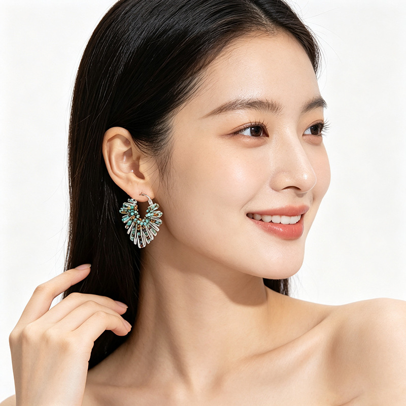 vintage mid-style, fully inlaid zircon, retro artistic ear buckles, geometric line exaggerated earrings, light luxury earrings for women Application Scenario