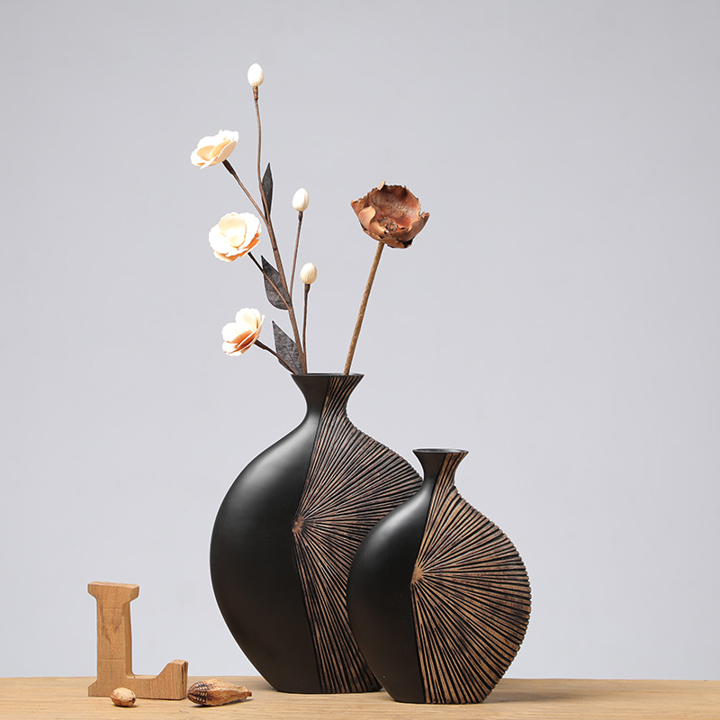 2026 new retro light luxury vertical tall floor-standing vase decoration, living room dried flower art, entrance background wall resin home decoration details Picture
