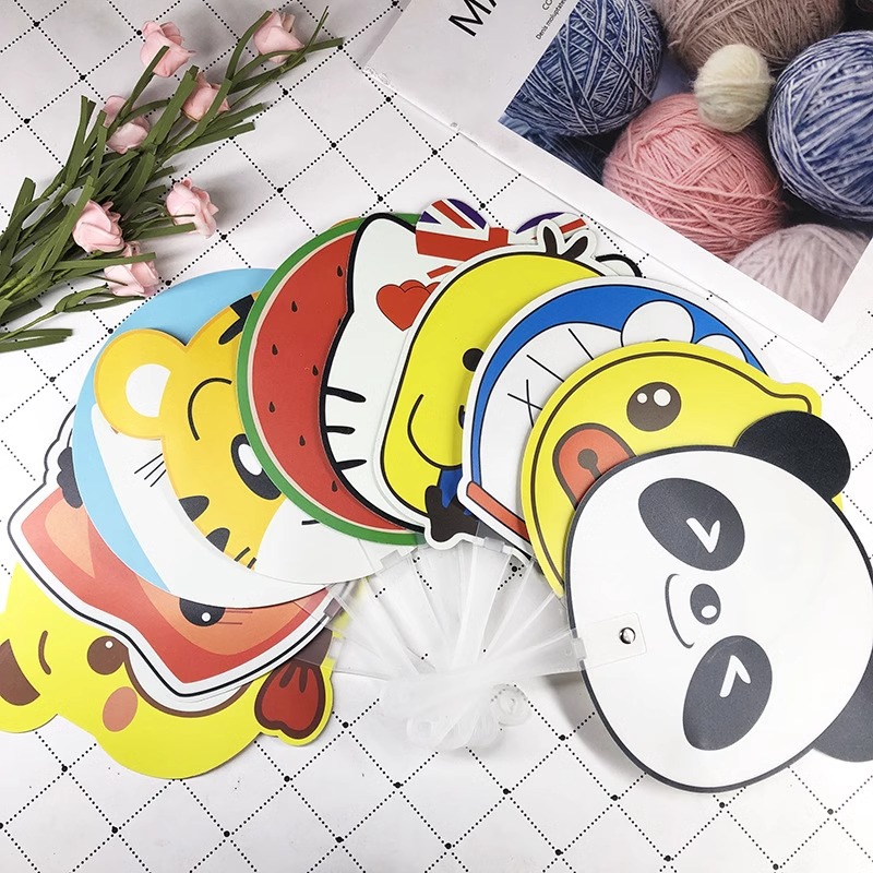 Cartoon and cute hand-held small fans, summer square outdoor special fans, student activity small gifts, hot-selling fans Application Scenario