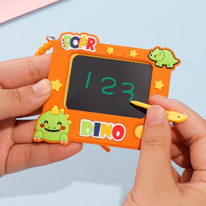 New mini doodle writing board keychain, cute cartoon back maze, stress-relieving kindergarten toy customization details Picture