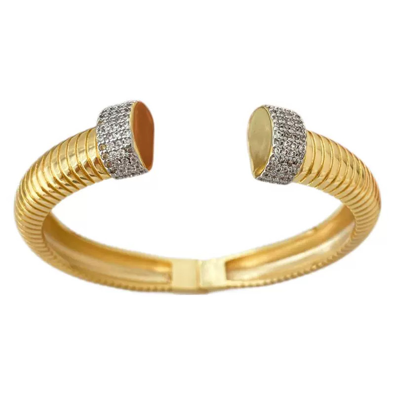 A light luxury, niche wide elastic vertical striped ring bracelet with a high-end and exquisite feel, a trendy vintage open-top diamond jewelry Item Picture