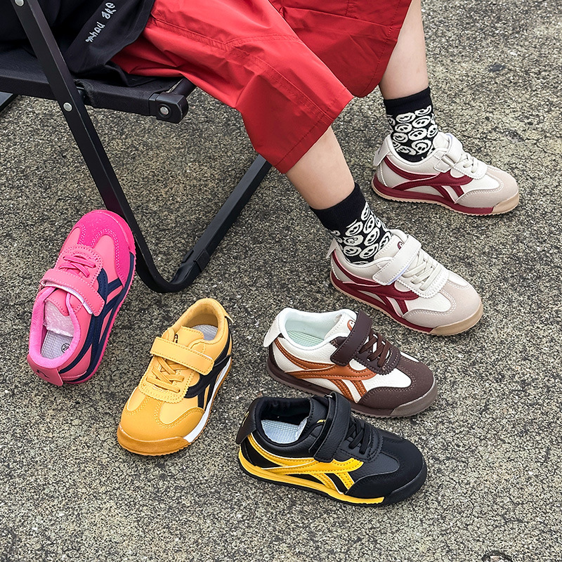 Children's Forrest Gump Shoes 2024 New Autumn Girls' sports shoes, boys' shoes, Large children's anti-slip soft-soled casual board shoes details Picture