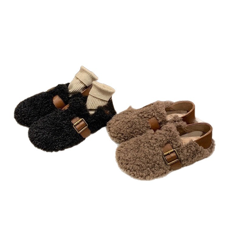 布艺拖鞋实物图