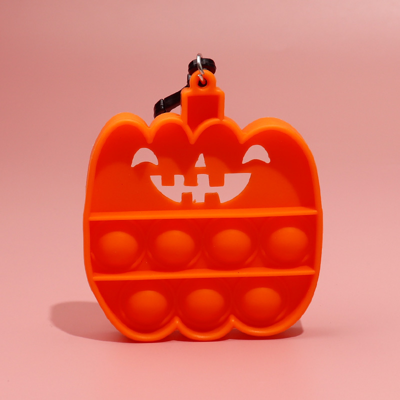 2023 New Halloween Rat-killing Pioneer Key Pendant, Pumpkin Lantern Ghost Keychain, Magic Haunted House Silicone Hanging Specification image