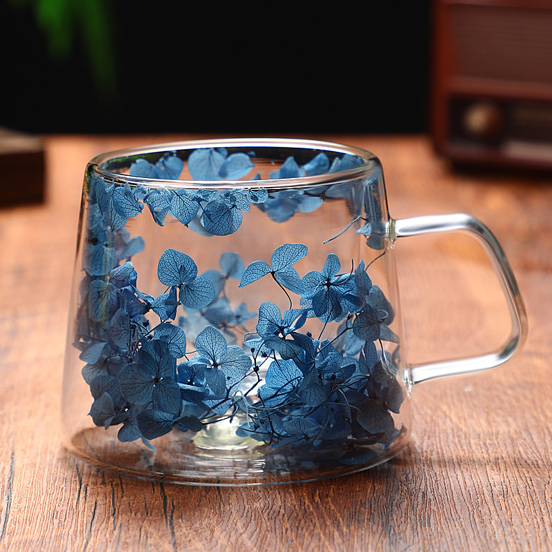 Cross-border new product, popular petal flower-shaped cup, high appearance level, dried flower real flower double-layer creative high borosilicate coffee glass cup details Picture