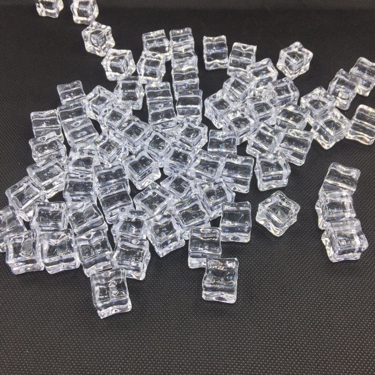 Transparent simulated square ice cubes, photography props, fake ice cubes, acrylic blocks, bar and home decoration items details Picture