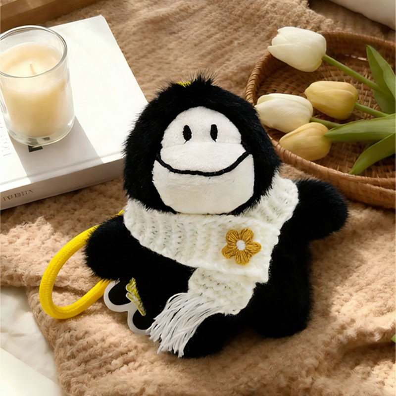 Mischievous Xing's new trendy scarf, cute little pendant, exquisite claw machine, plush toy, keychain gift