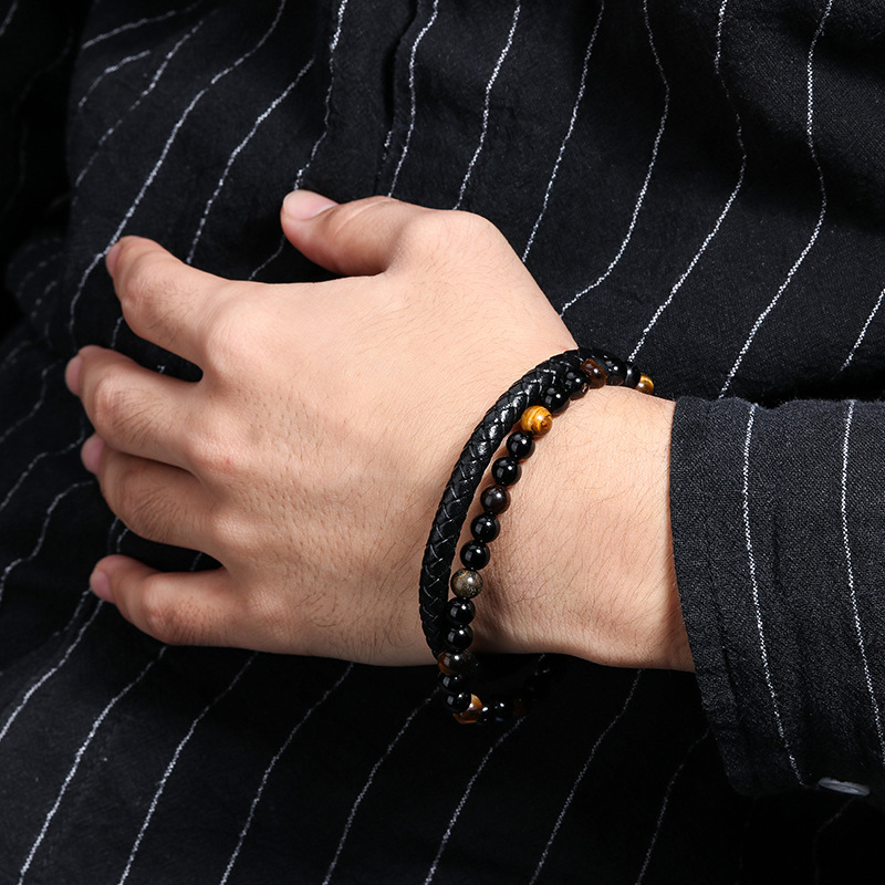 Cross-border simple natural volcanic stone bracelet for men, magnetic clasp woven tiger's eye stone with beads, cowhide rope bracelet accessory Application Scenario
