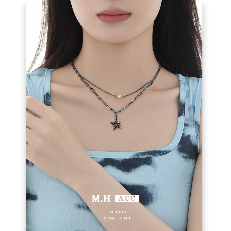 Red meteorite double-layered necklace for women, light luxury fashion, niche high-end feel, dark style, sweet and cool original collarbone chain Specification image