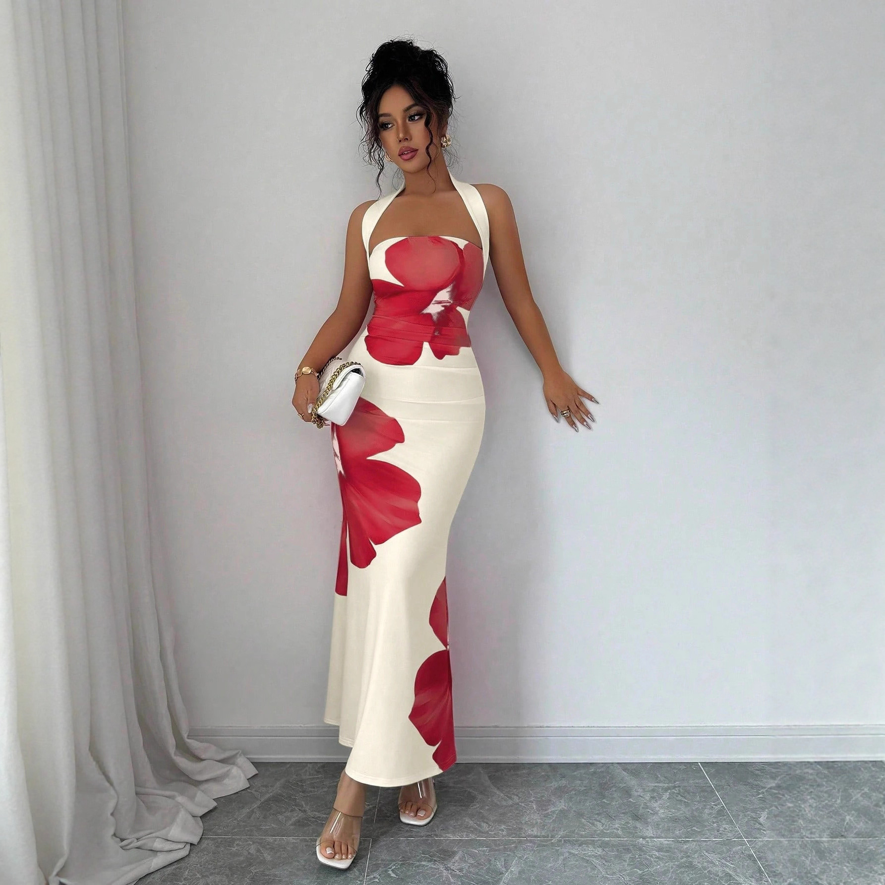 The 2026 new independent station bestseller of European and American foreign trade women's clothing, the halter-neck backless long dress with a figure-hugging print dress Specification drawing