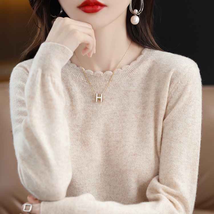 2024年秋冬毛衣软糯休闲花边圆领打底衫女新款毛衣长袖针织衫宽松