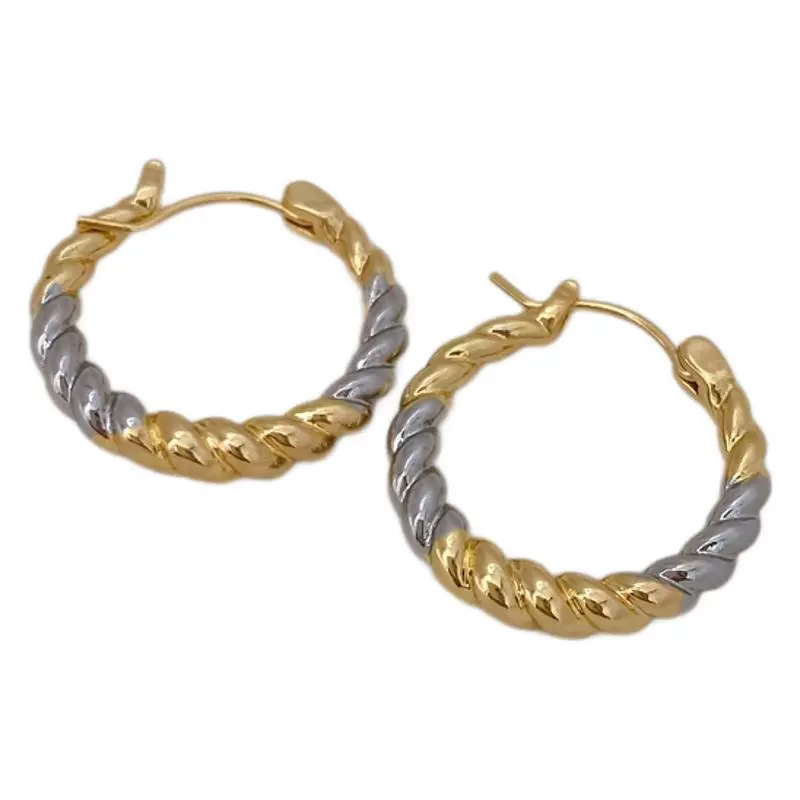 New twist circle earrings for women, small, exquisite, versatile, simple and cold style stud earrings Item Picture