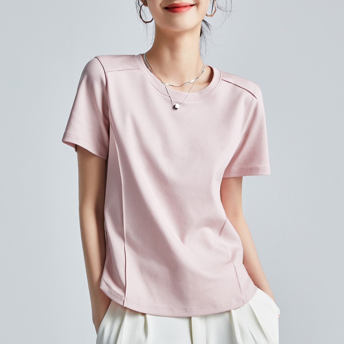 The same style of white short-sleeved off-the-shoulder T-shirt for women in the mall, 25 summer mercerized cotton round-neck base layer T-shirt, half-sleeved