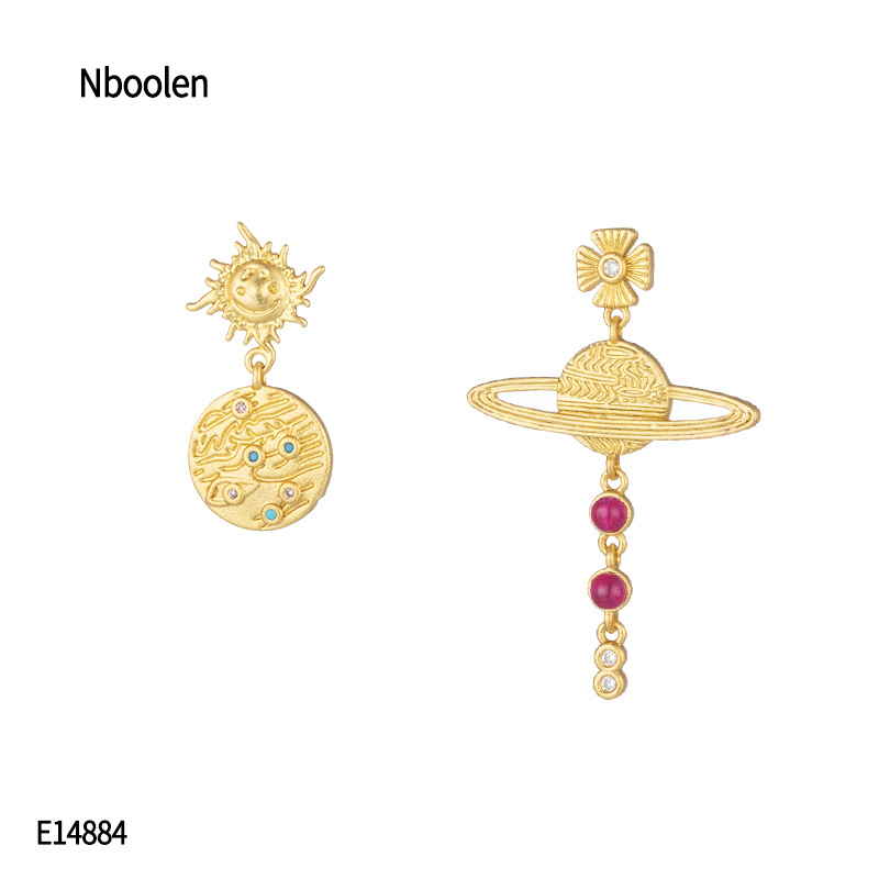 The classic Saturn pendant stud earrings from Bai Ling Accessories are versatile and personalized for women. They are the same as the light luxury full-diamond earrings worn by celebrities Item Picture