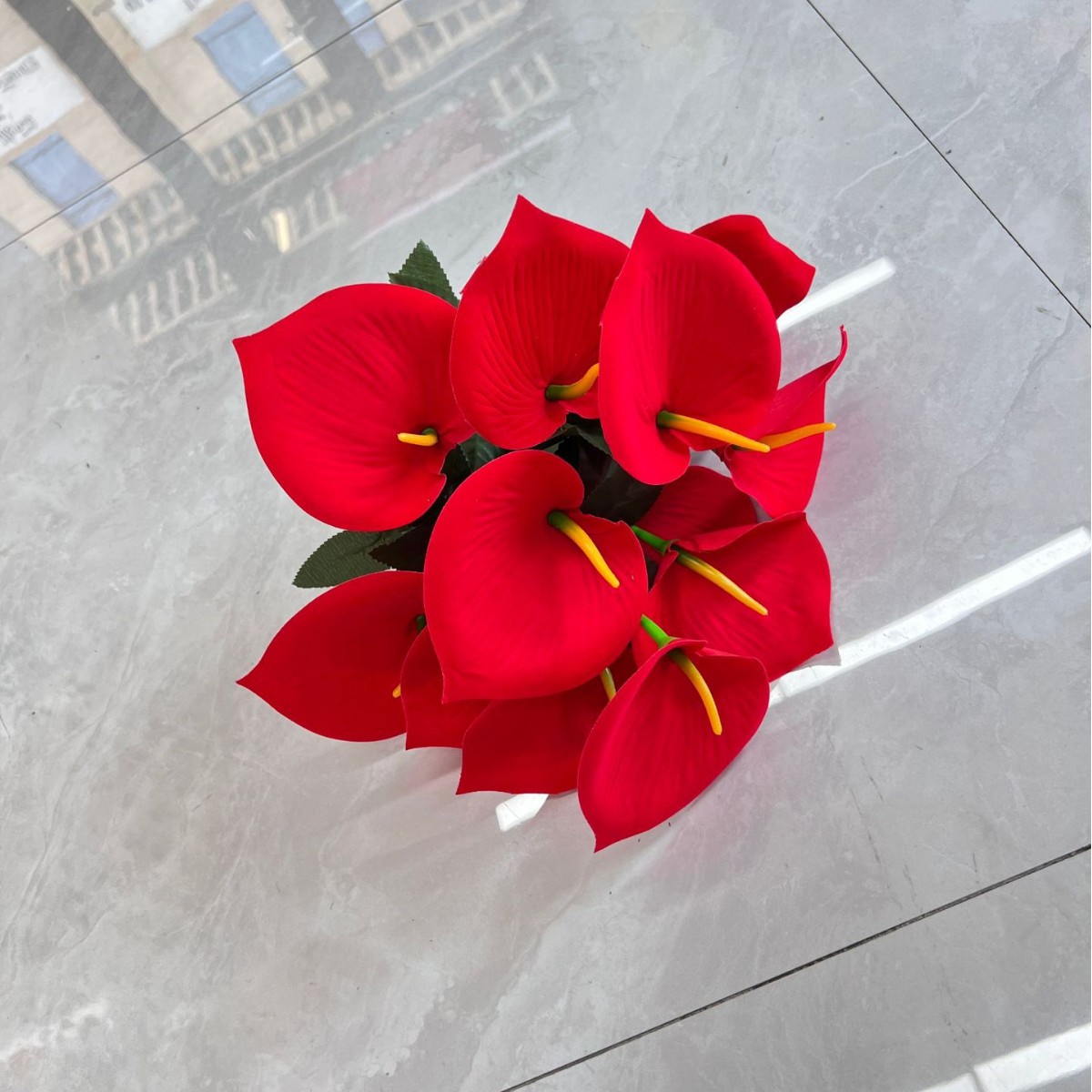 新款仿真12头绒布马蹄莲假花欧式家居客厅装饰室内外摆设绢花