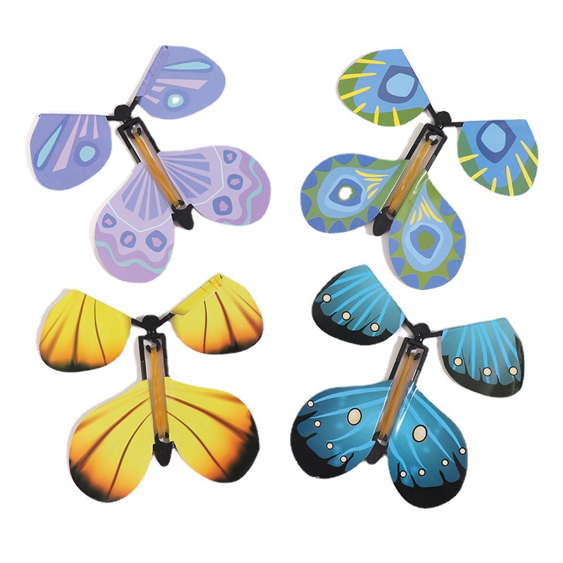 A flying little butterfly transforms from a pupa into a free butterfly. A new and unique children's magic prop toy manufacturer Item Picture
