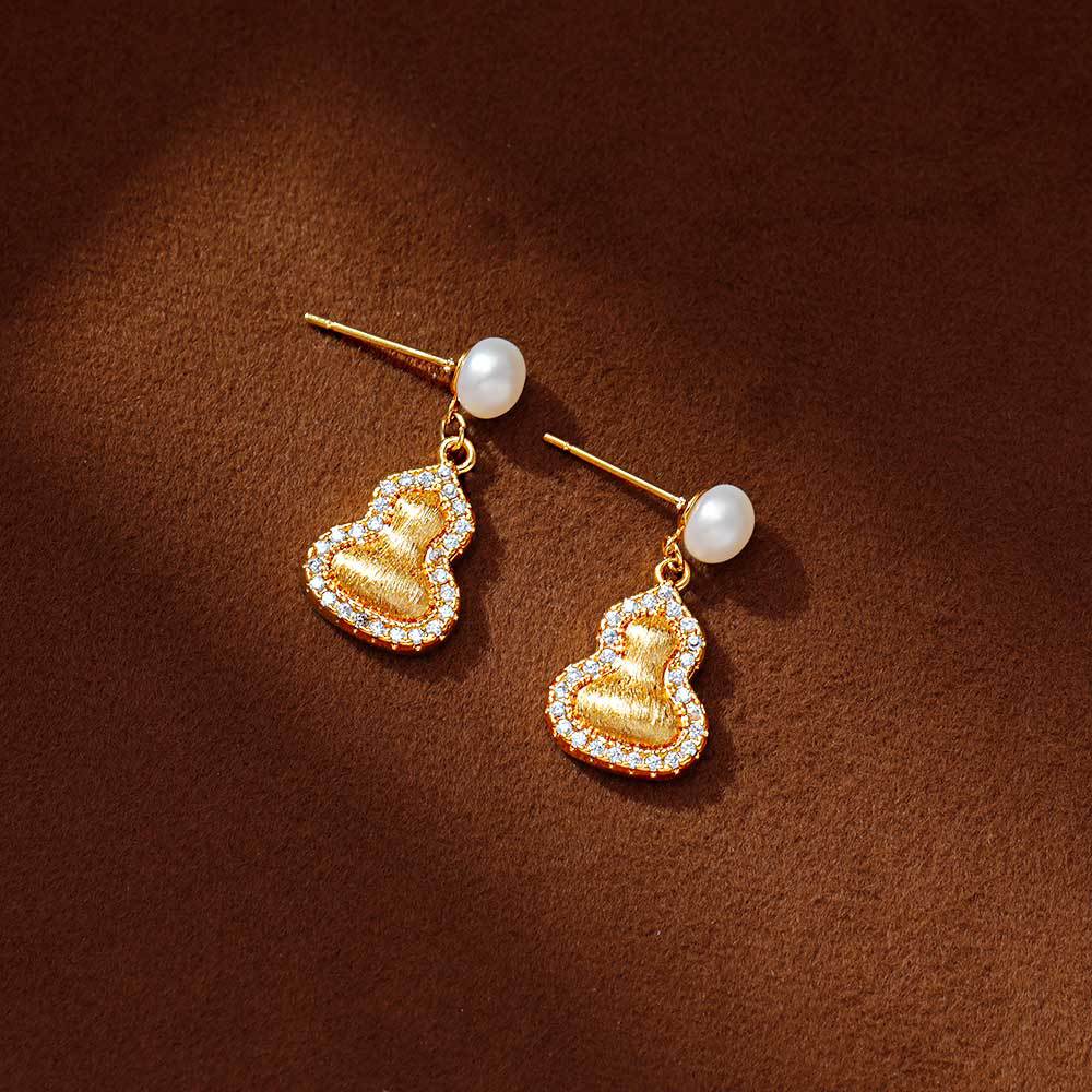 Hyacinth nuevo chino cepillado calabaza colgantes pendientes de perlas de agua dulce nicho de diseño sentido de la luz lujo de alta clase multi-accesorios de oído