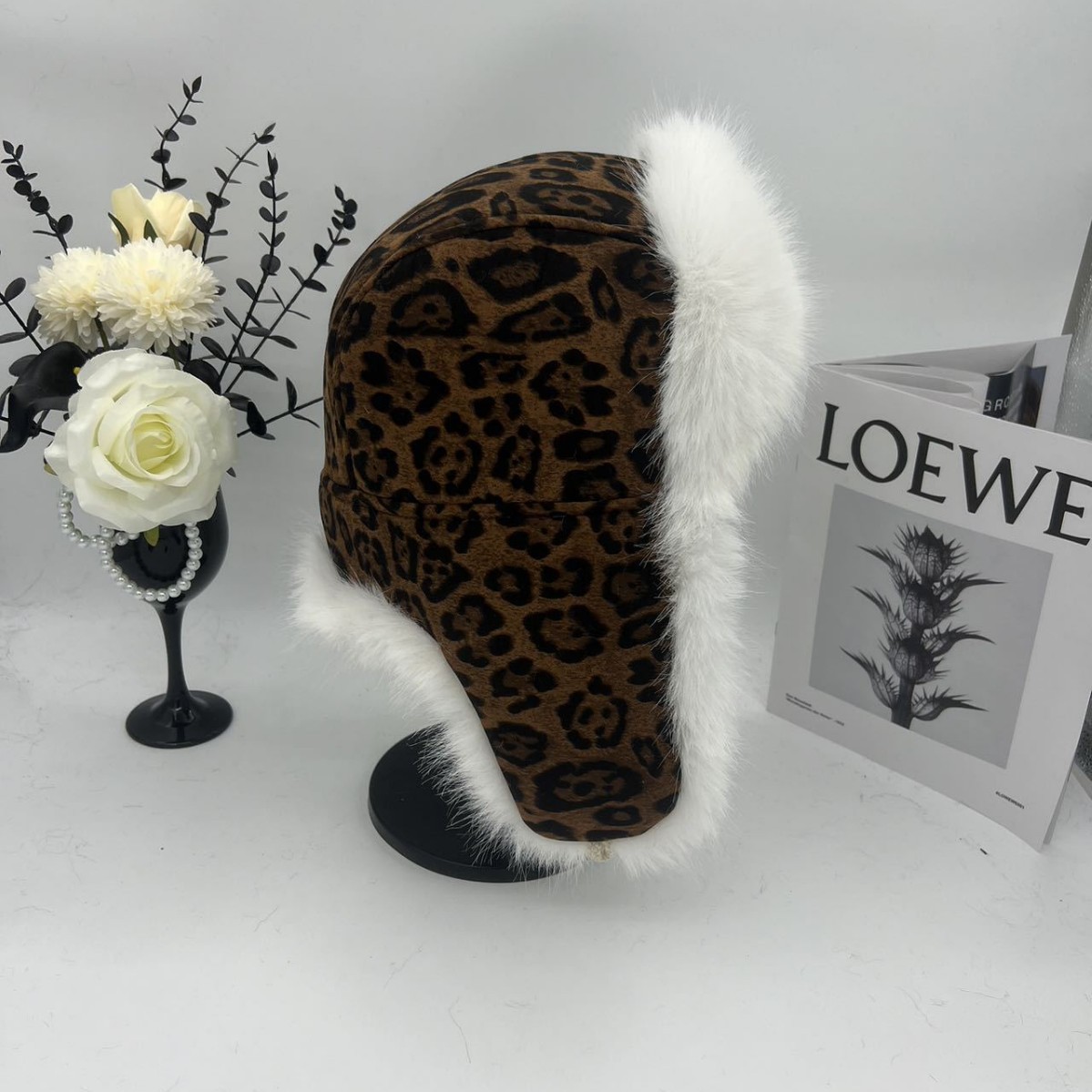 Thickened, warm, simple, fashionable, sweet, cute and furry Japanese-style winter cycling windproof and warm ear-protecting cap by Lei Feng Item Picture