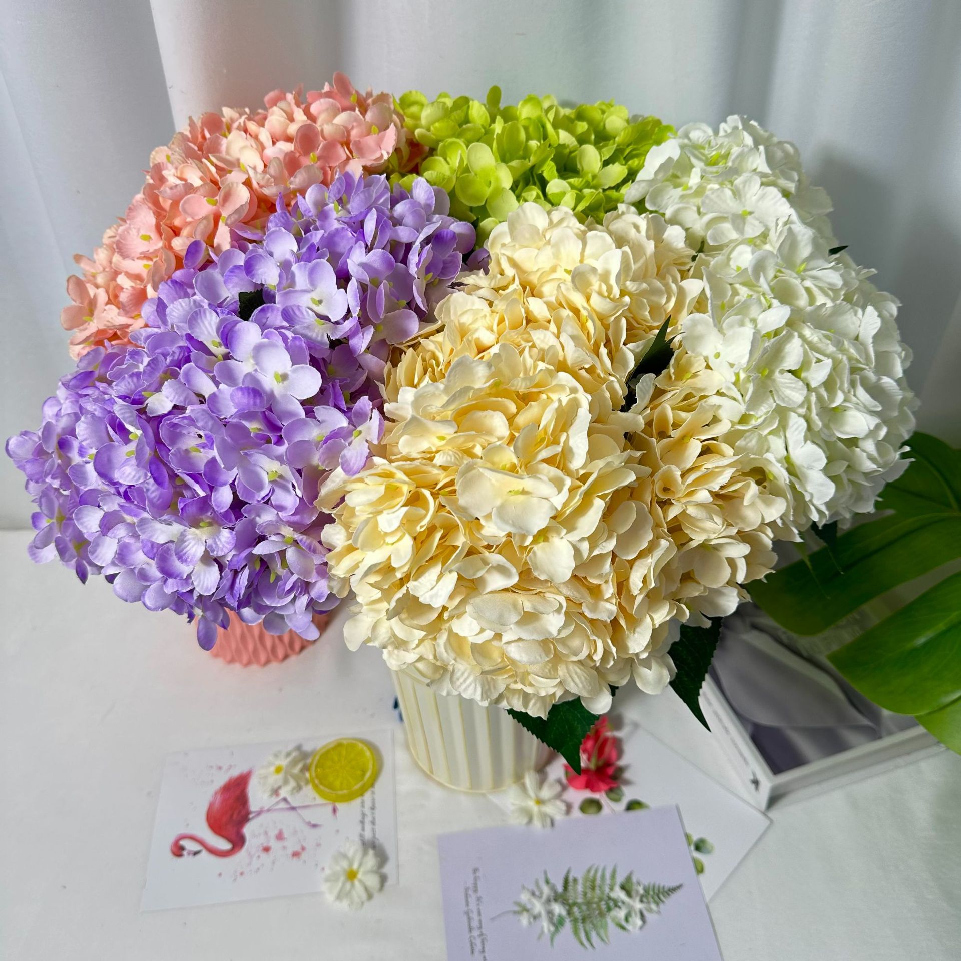5-head artificial hydrangeas for shopping malls, hotels, home decoration, soft furnishings, wedding decorations, photography, and wholesale details Picture