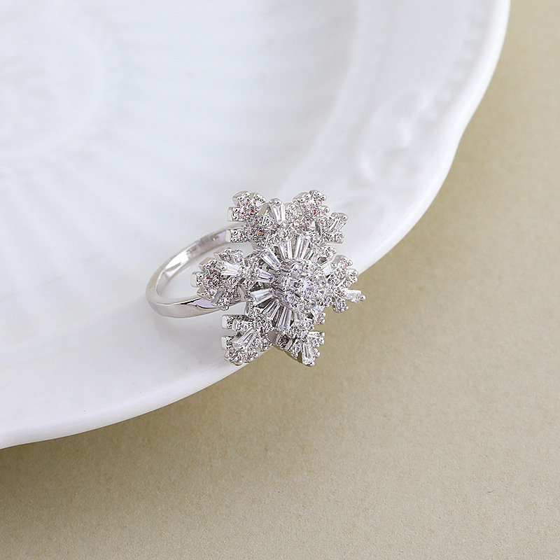 雪花戒指可旋转轻奢水晶夸张小众时尚气质个性开口食指戒女日韩