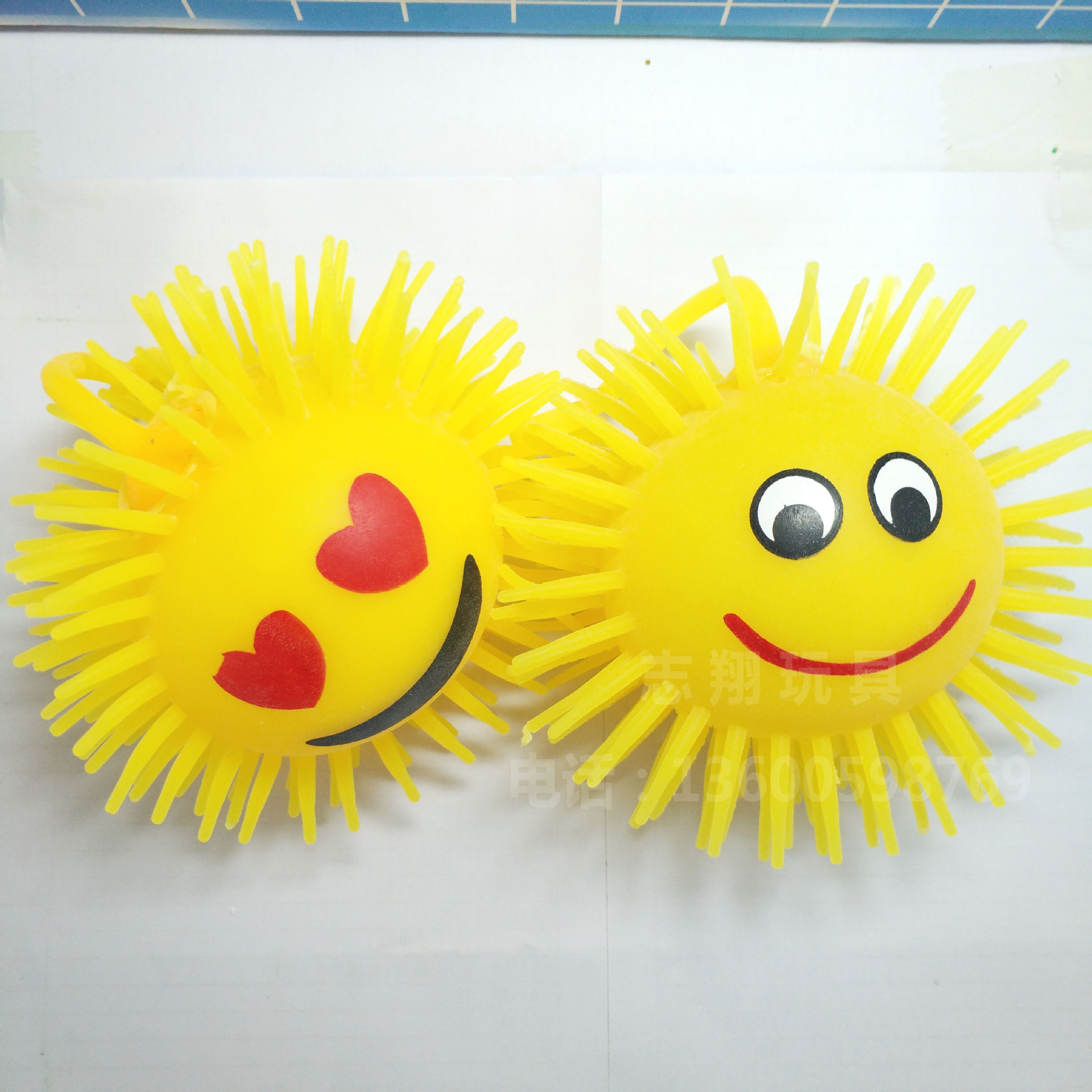 The 50-gram expression ball, glowing expression ball, inflatable release ball and flashing expression have become best-selling children's toys details Picture