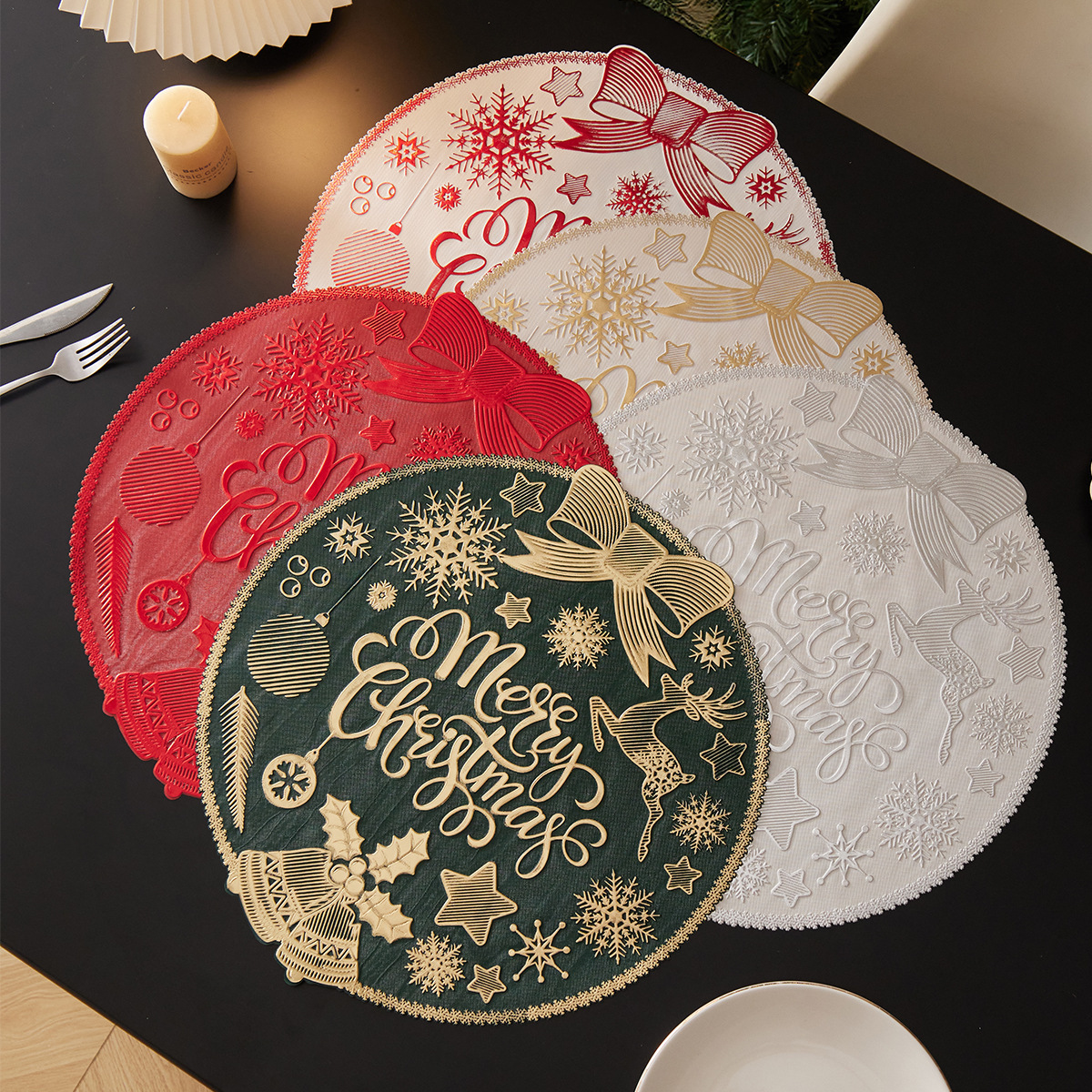 跨境圣诞蝴蝶结桌垫注塑桌垫圆形餐桌餐垫现货隔热垫圣诞风装饰