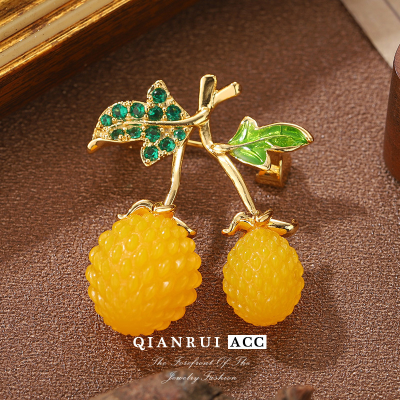 ins风黄色水果杏子胸针春夏小清新别针配饰法式轻奢小众时尚饰品