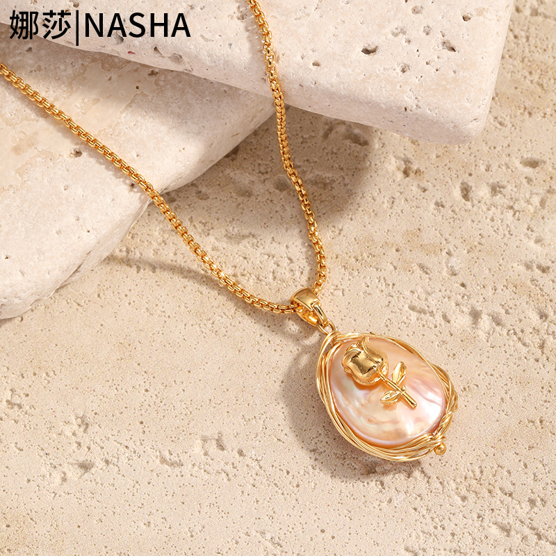 Nasha European and American cross-border copper-plated 18K real gold Baroque pearl necklace, a light luxury and niche long necklace for women Application Scenario